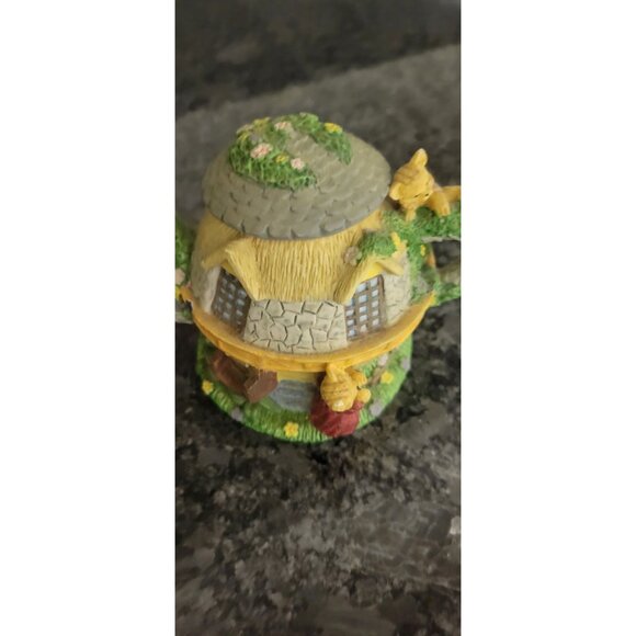 Vintage Miniature Cottage-Shaped Teapot With Lid and Kitties and Flowers - Picture 3 of 14